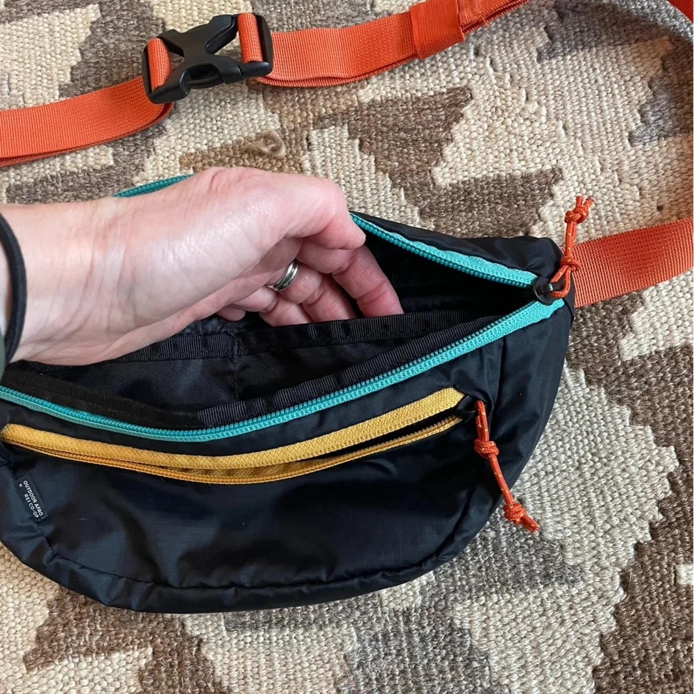 REI Belt Bag - Picture 5 of 6
